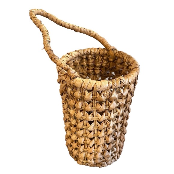 Rattan Hanging Basket - Picture 2 of 15